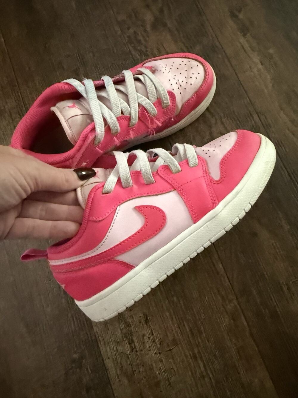 Kids Nike Air Jordan 1 Low Top ALT Easy One Size 2Y Pink and White